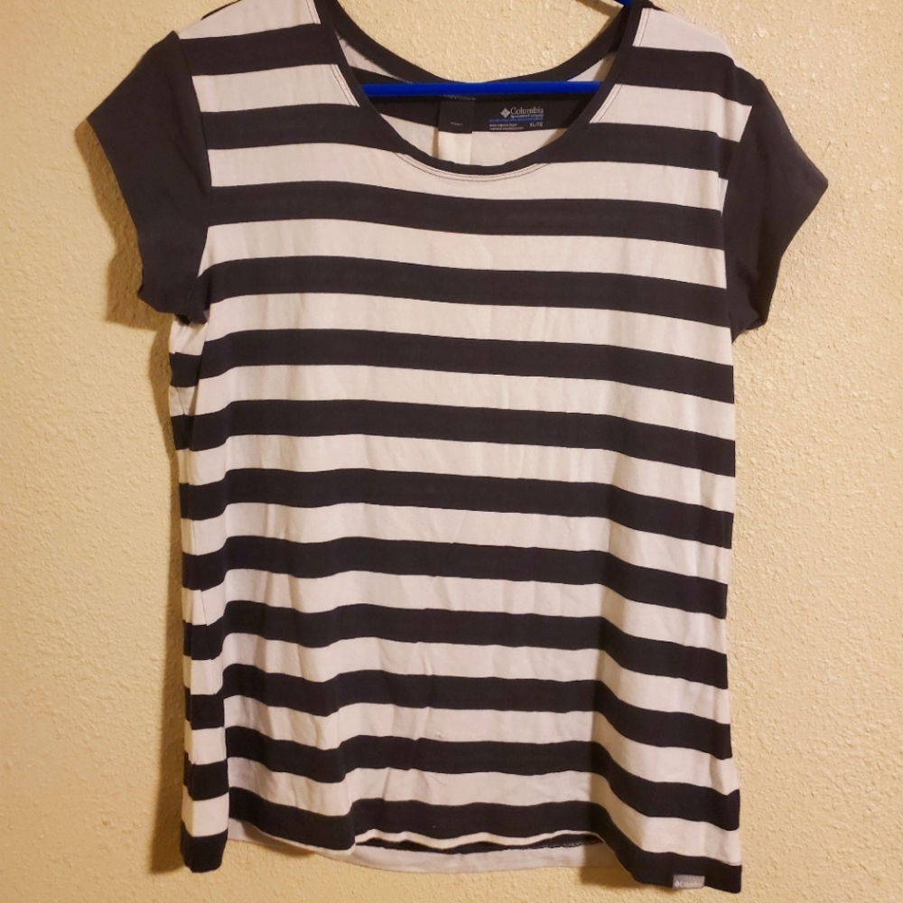 FINAL PRICE: Columbia Women's Grey Shortsleeve Stripped Top